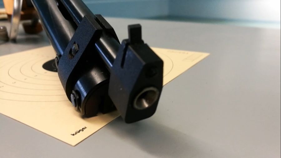 Baikal MP-46M Detalle de la boca y corona del cañón